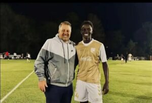 اللاعب السوداني رامز حمودة ينتقل إلى فيردر بريمن الألماني بعد بلوغه 18 عاماً من الدور الأمريكي