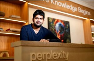 تسريحات واسعة بتقنية الذكاء الاصطناعي: جدل بين خسائر الموظفين وفرص ريادية بحسب روّاد القطاع